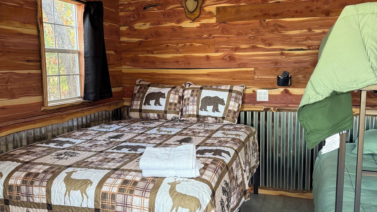 Photo of Bedroom in Henryetta