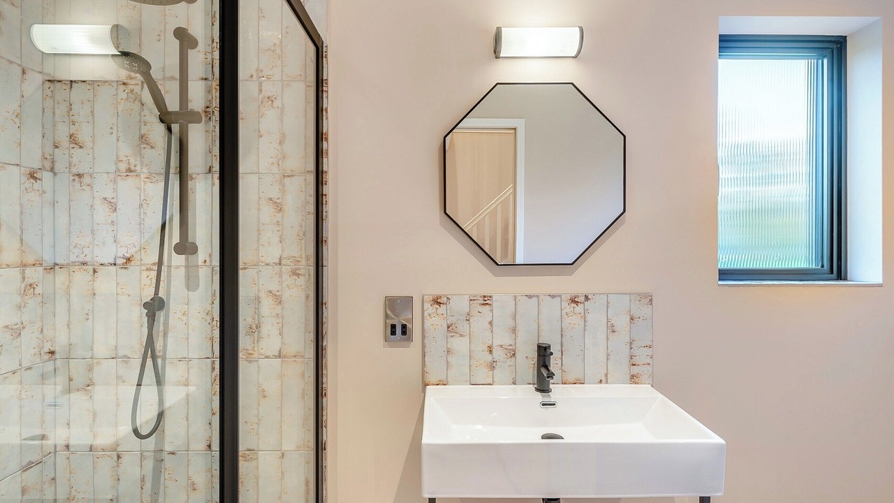 Photo of Bathroom in Farringdon