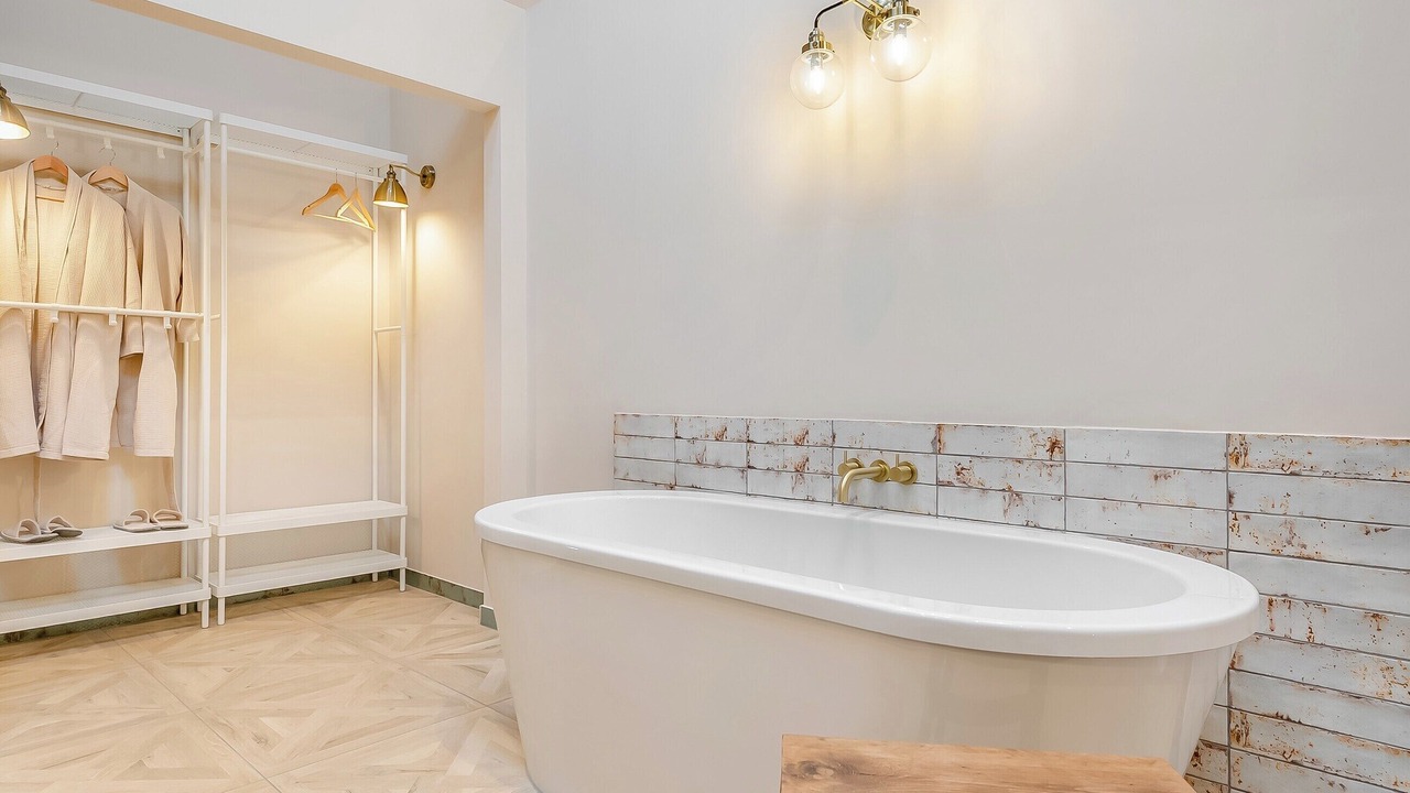 Photo of Bathroom in Farringdon