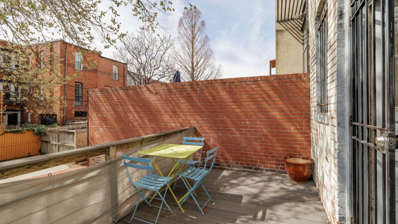 Photo of Outdoor in Adams Morgan