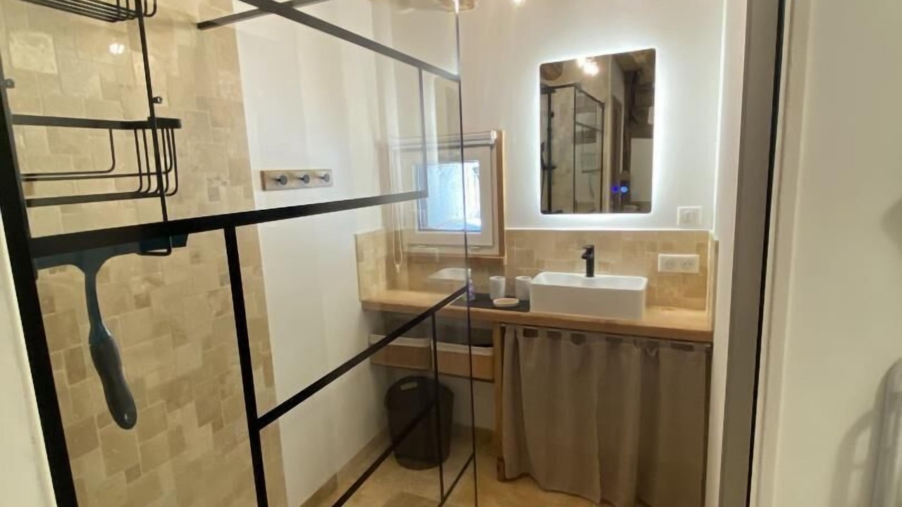 Photo of Bathroom in Saint-Rambert-en-Bugey