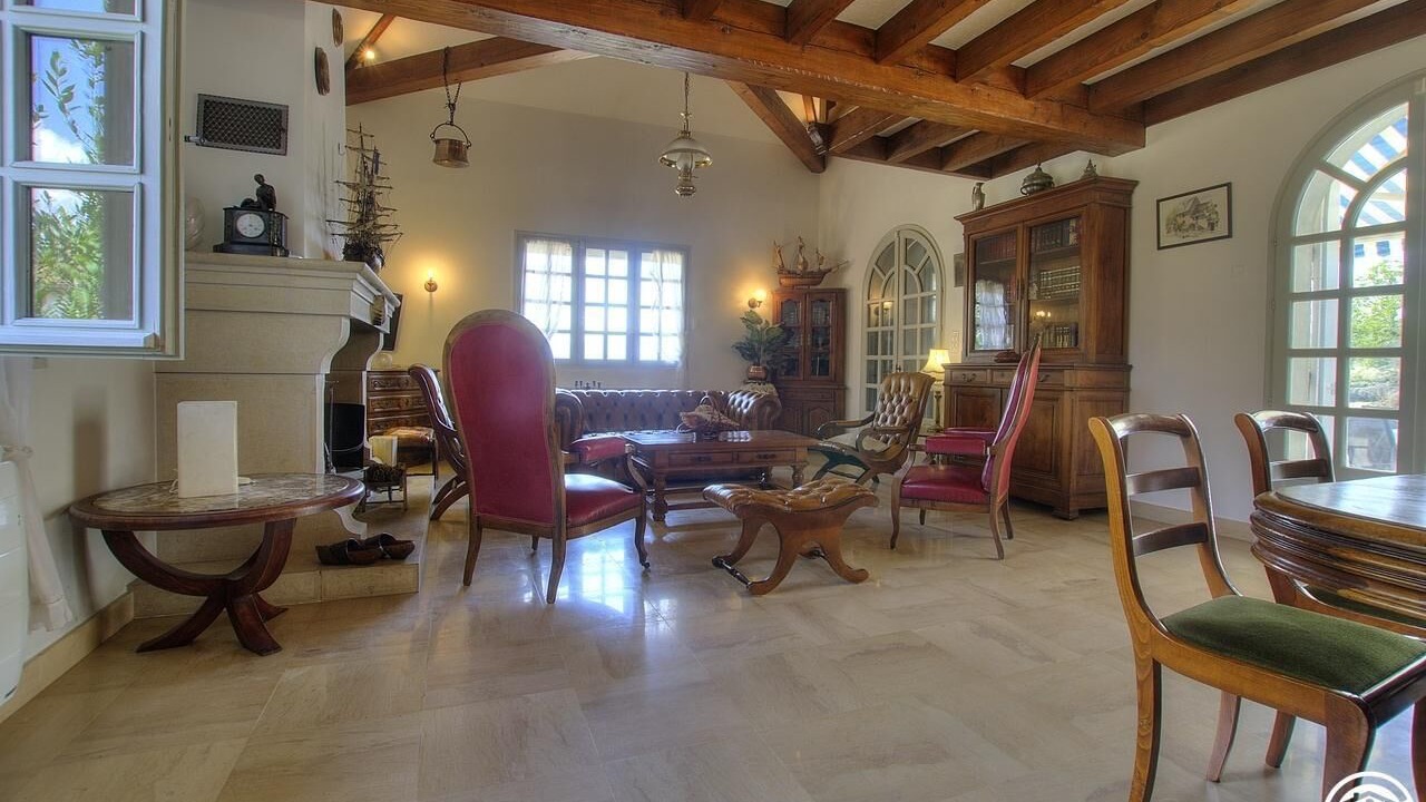 Photo of Livingroom in Ceyzerieu
