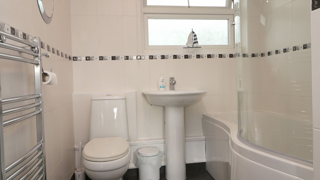 Photo of Bathroom in Padstow