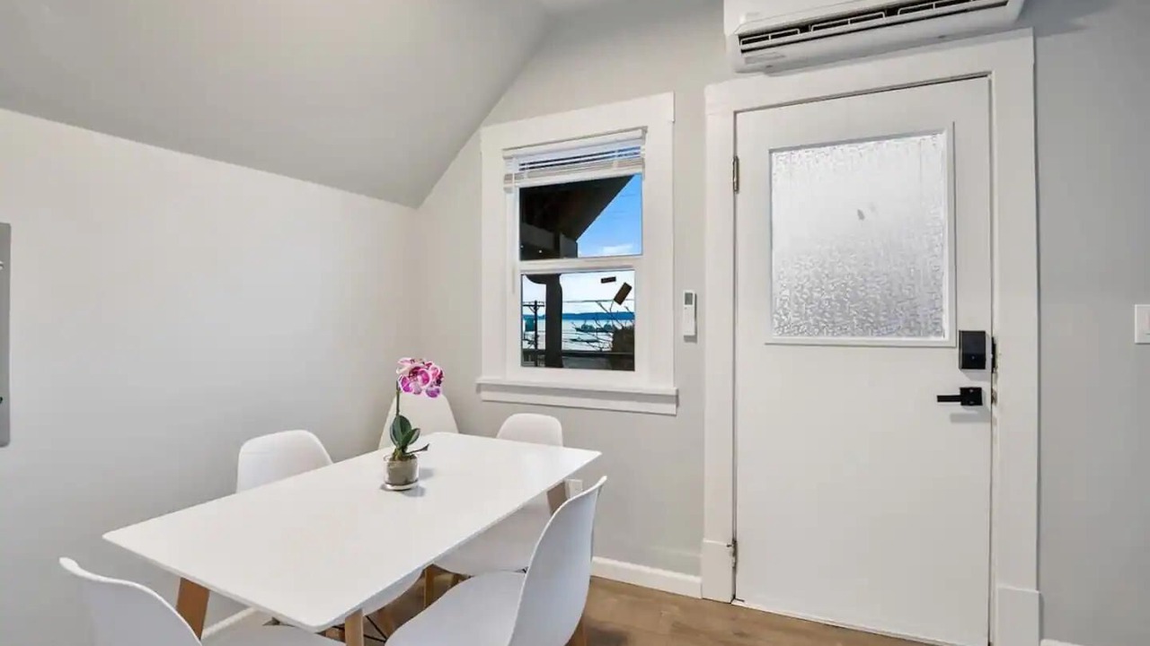 Photo of Others in Everett