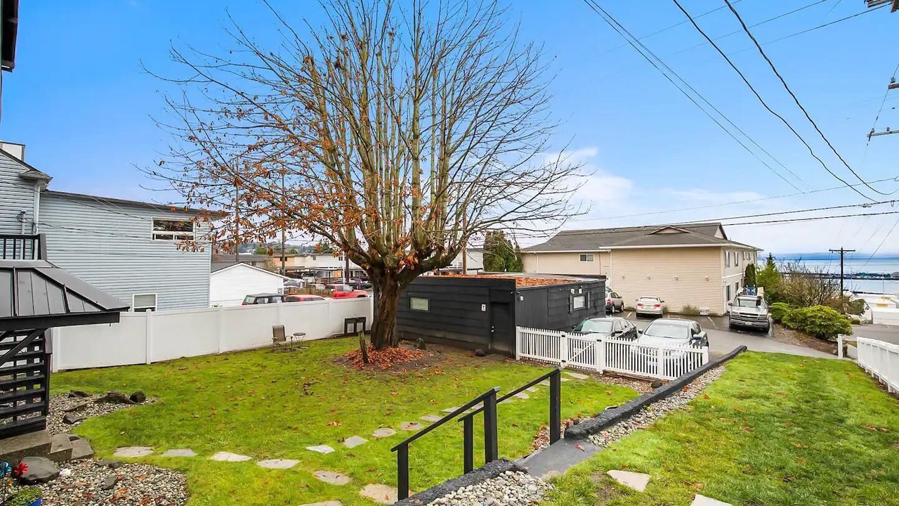 Photo of Outdoor in Everett