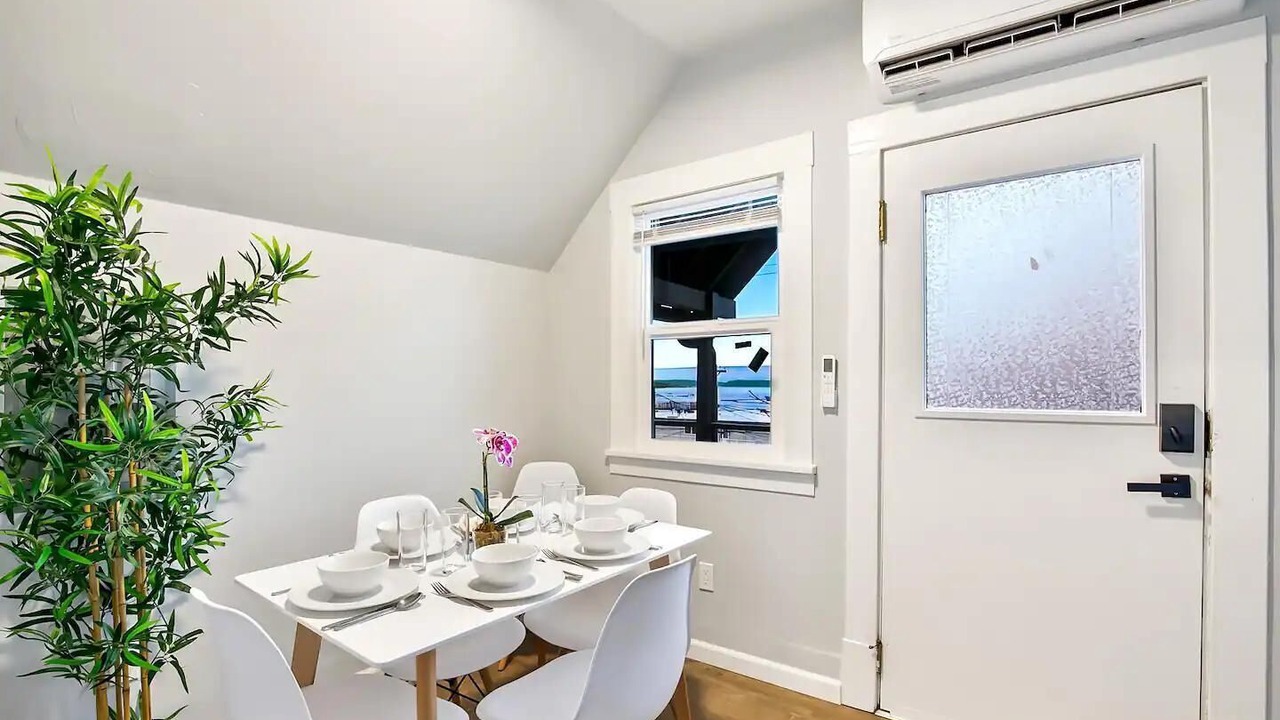 Photo of Others in Everett