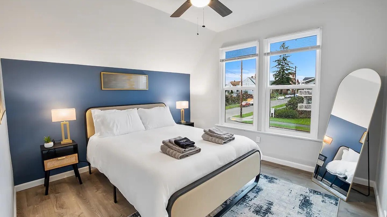 Photo of Others in Everett