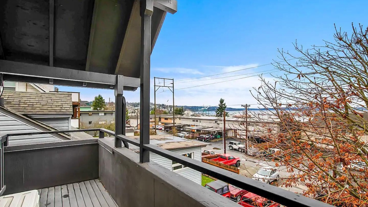 Photo of Patio Balcony in Everett