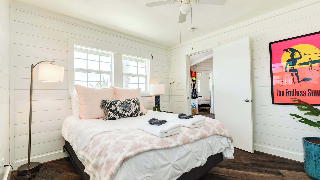 Photo of Bedroom in Surfside Beach