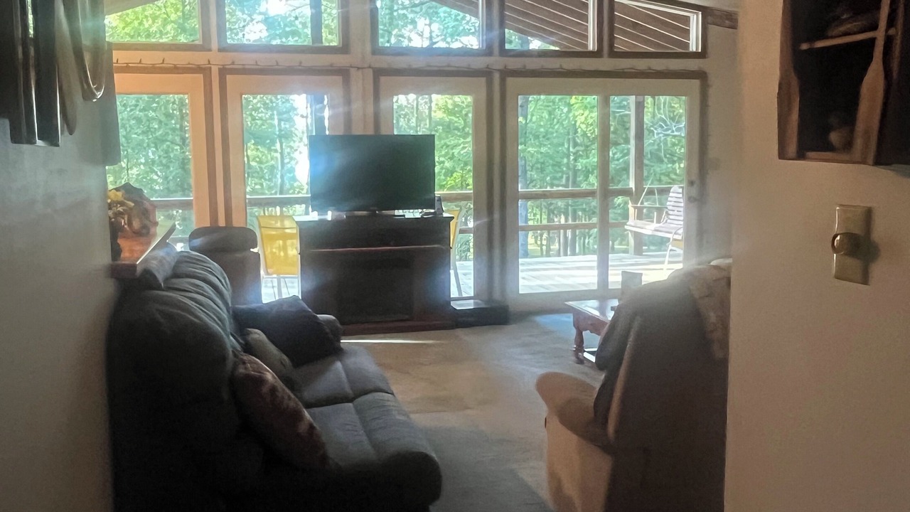 Photo of Livingroom in Greers Ferry
