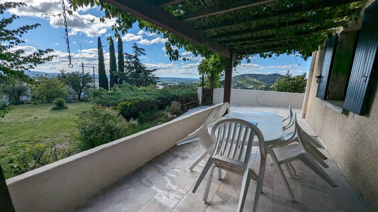 Photo of Outdoor in Ales