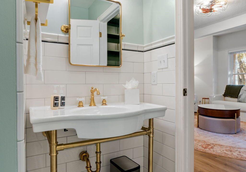 Photo of Bathroom in Hugo