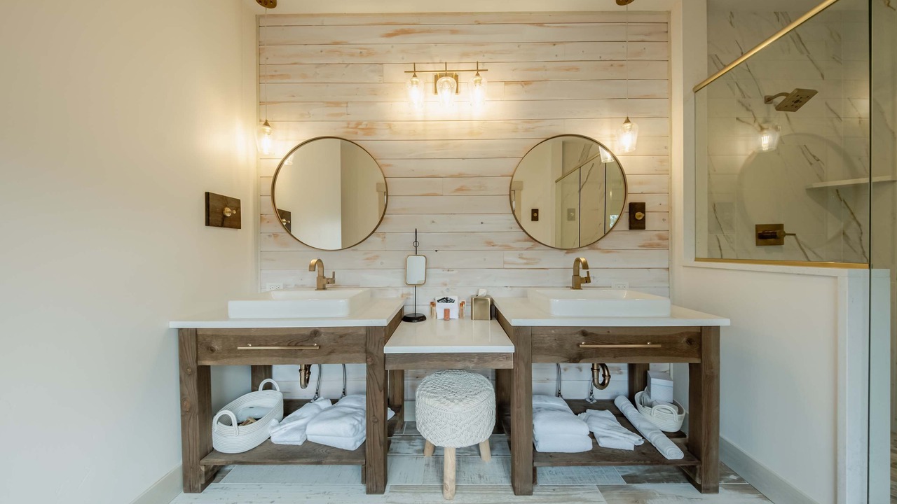Photo of Bathroom in Eureka