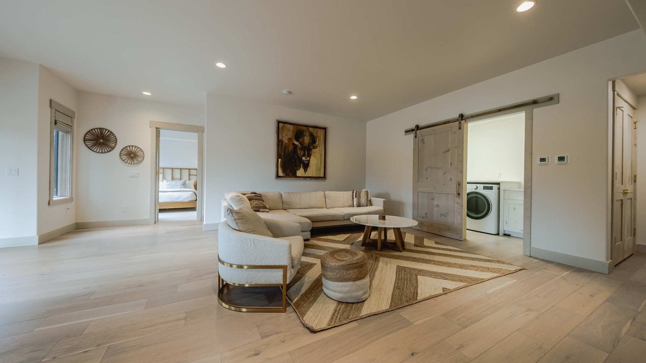 Photo of Others in Eureka