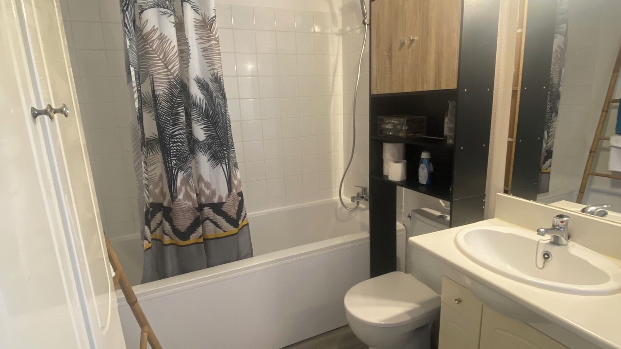 Photo of Bathroom in Saint-Remy-en-Rollat