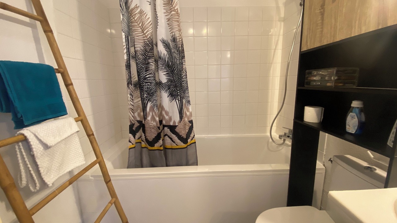 Photo of Bathroom in Saint-Remy-en-Rollat