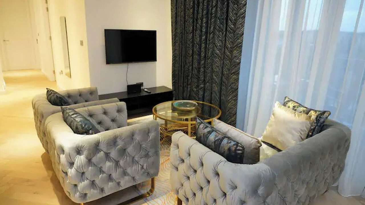 Photo of Others in Dudden Hill