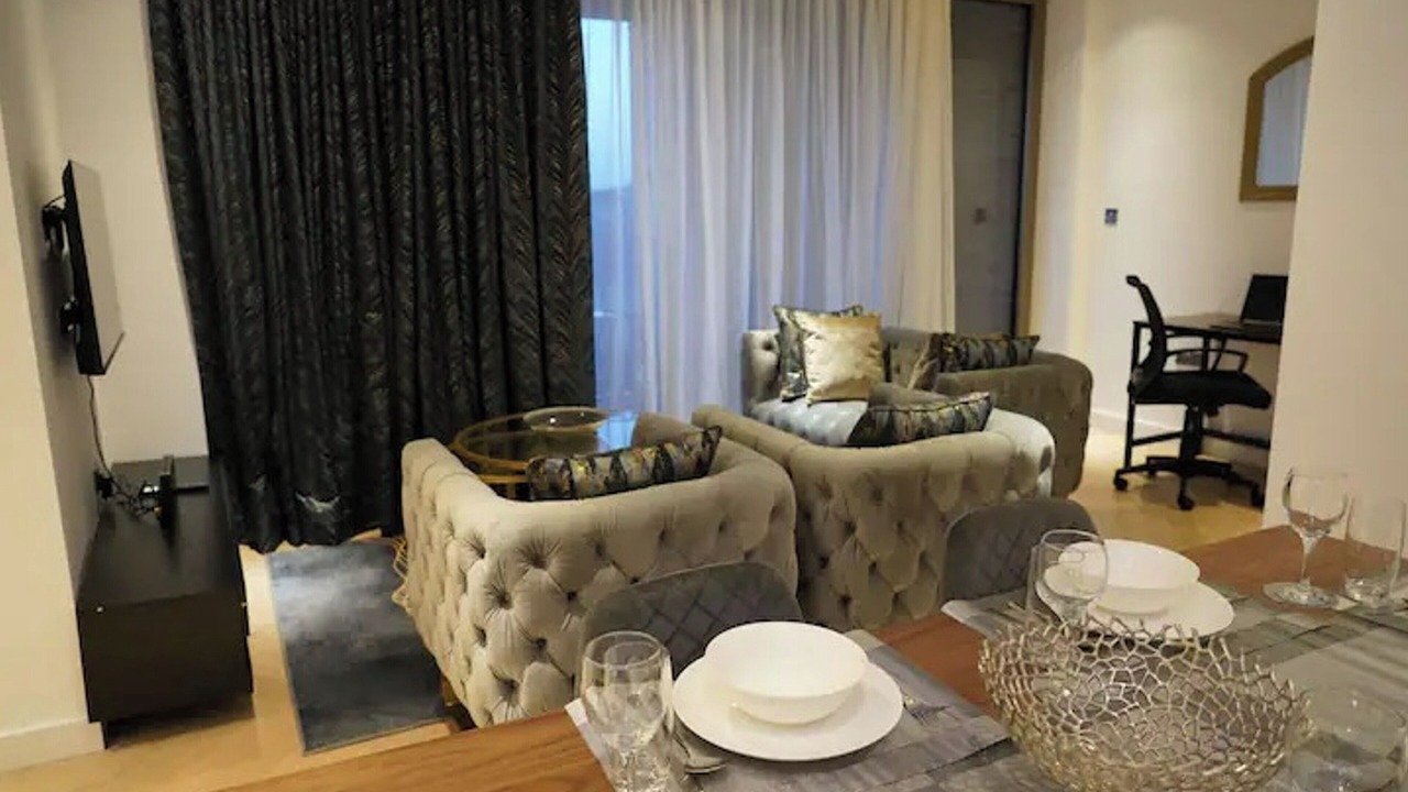 Photo of Others in Dudden Hill