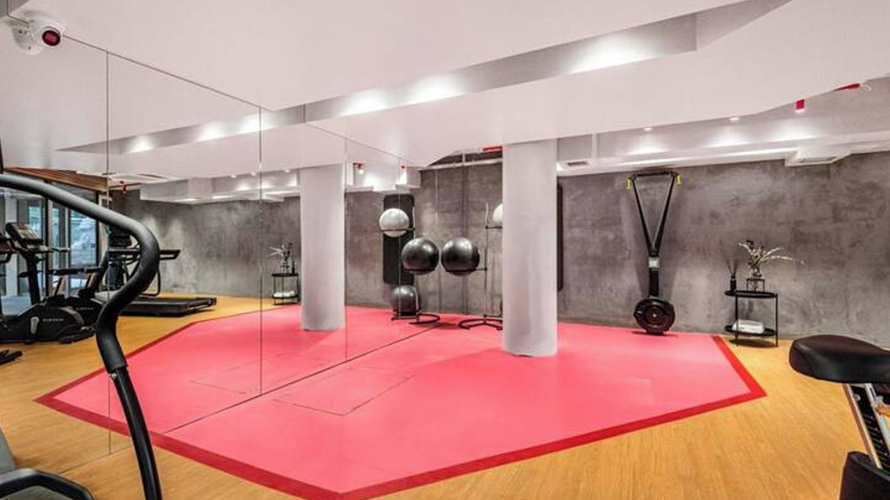 Photo of Others in Dudden Hill