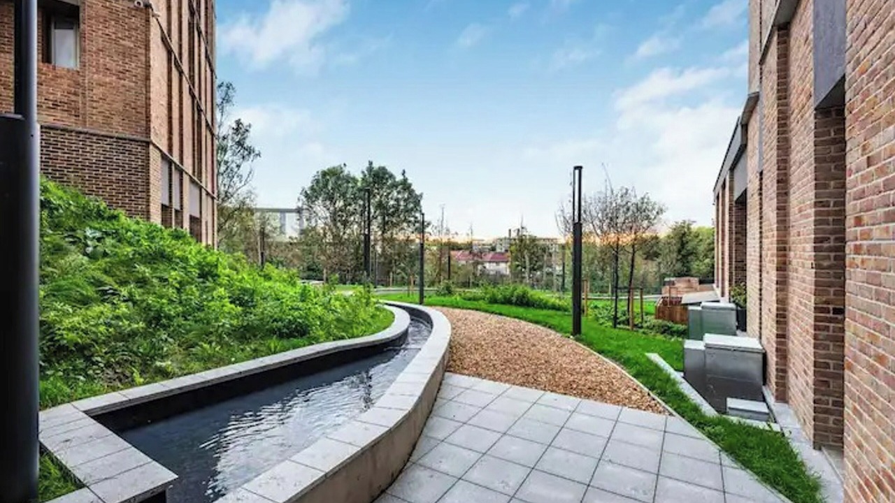 Photo of Outdoor in Dudden Hill