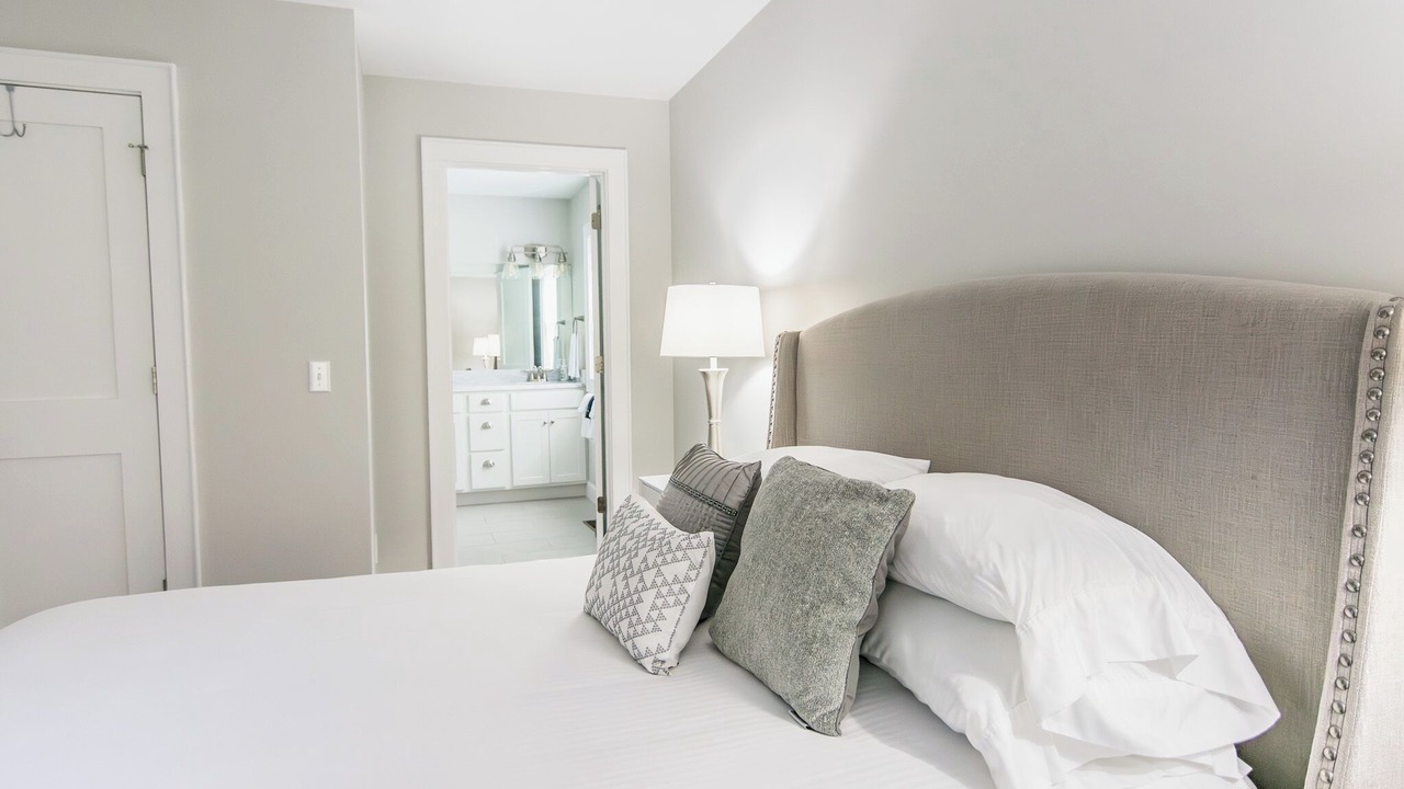 Photo of Bedroom in Warm Springs