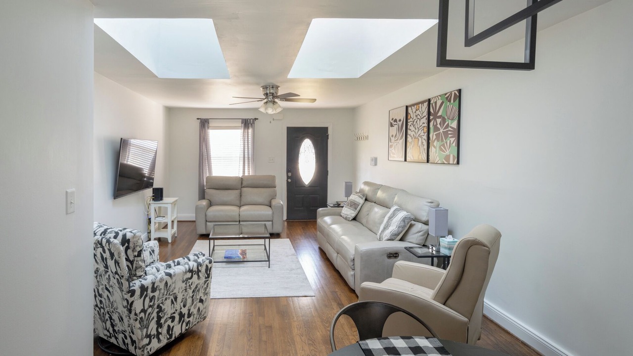Photo of Livingroom in Southwest Raleigh