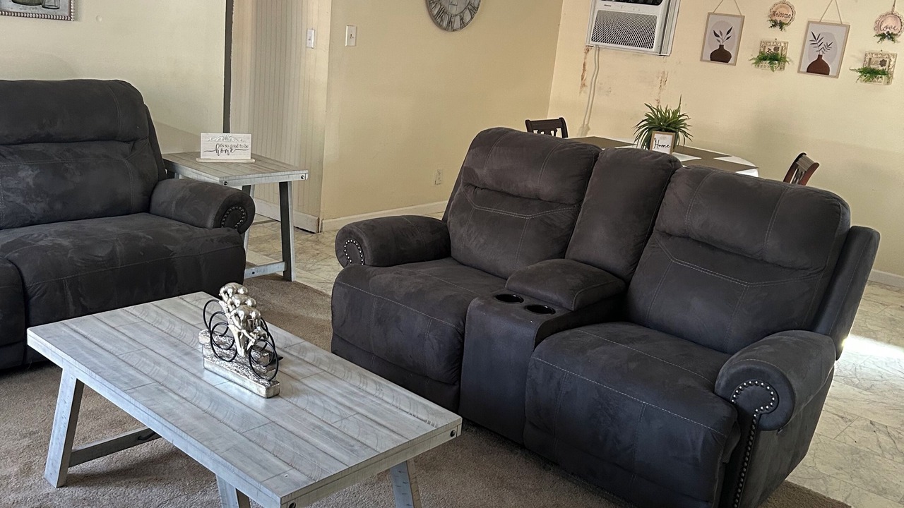 Photo of Livingroom in Enterprise