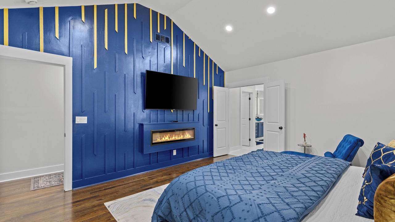 Photo of Bedroom in Candler-McAfee