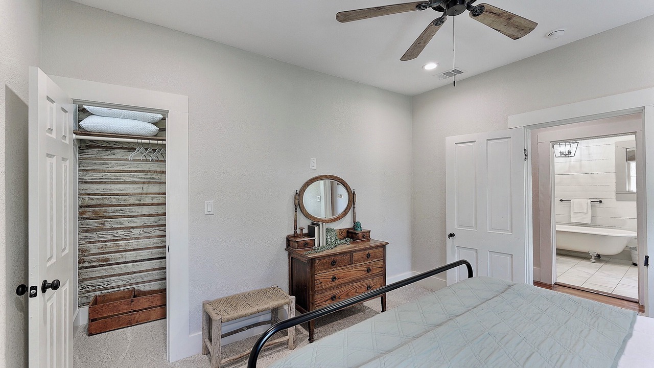 Photo of Bedroom in Hico
