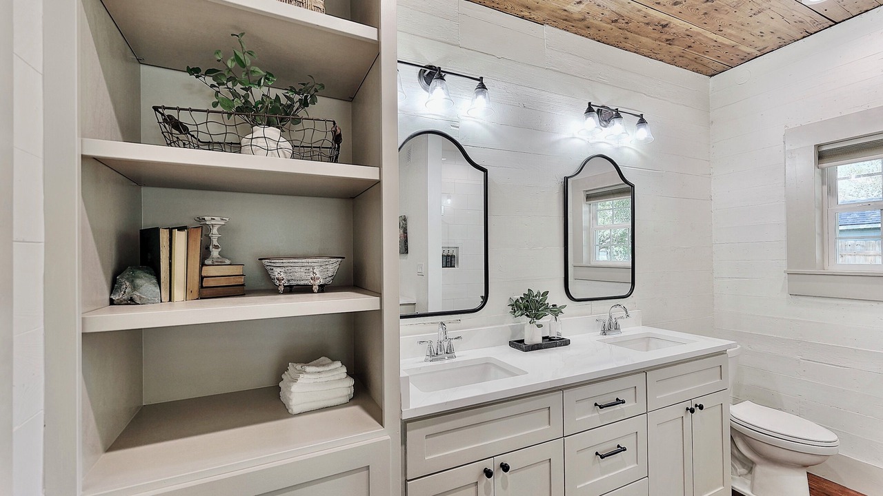 Photo of Bathroom in Hico