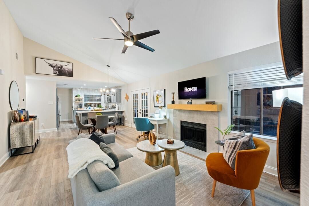 Photo of Livingroom in Lewisville