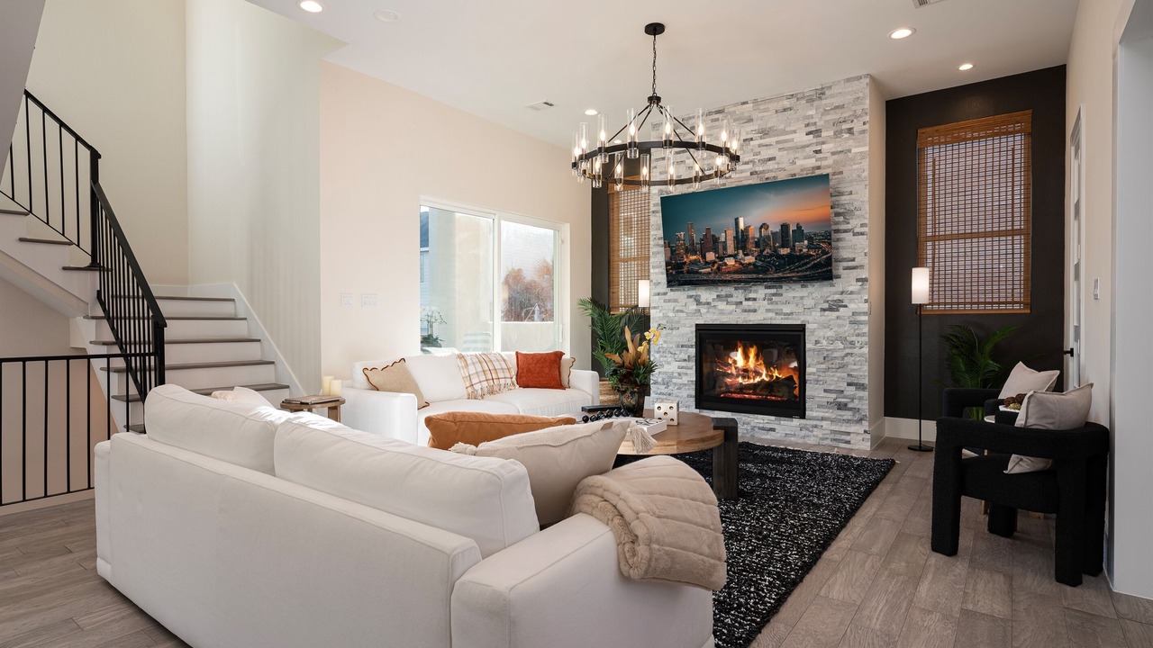 Photo of Livingroom in Washington Ave./ Memorial Park