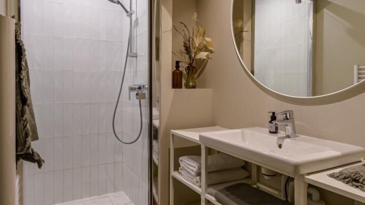 Photo of Bathroom in Les Deserts