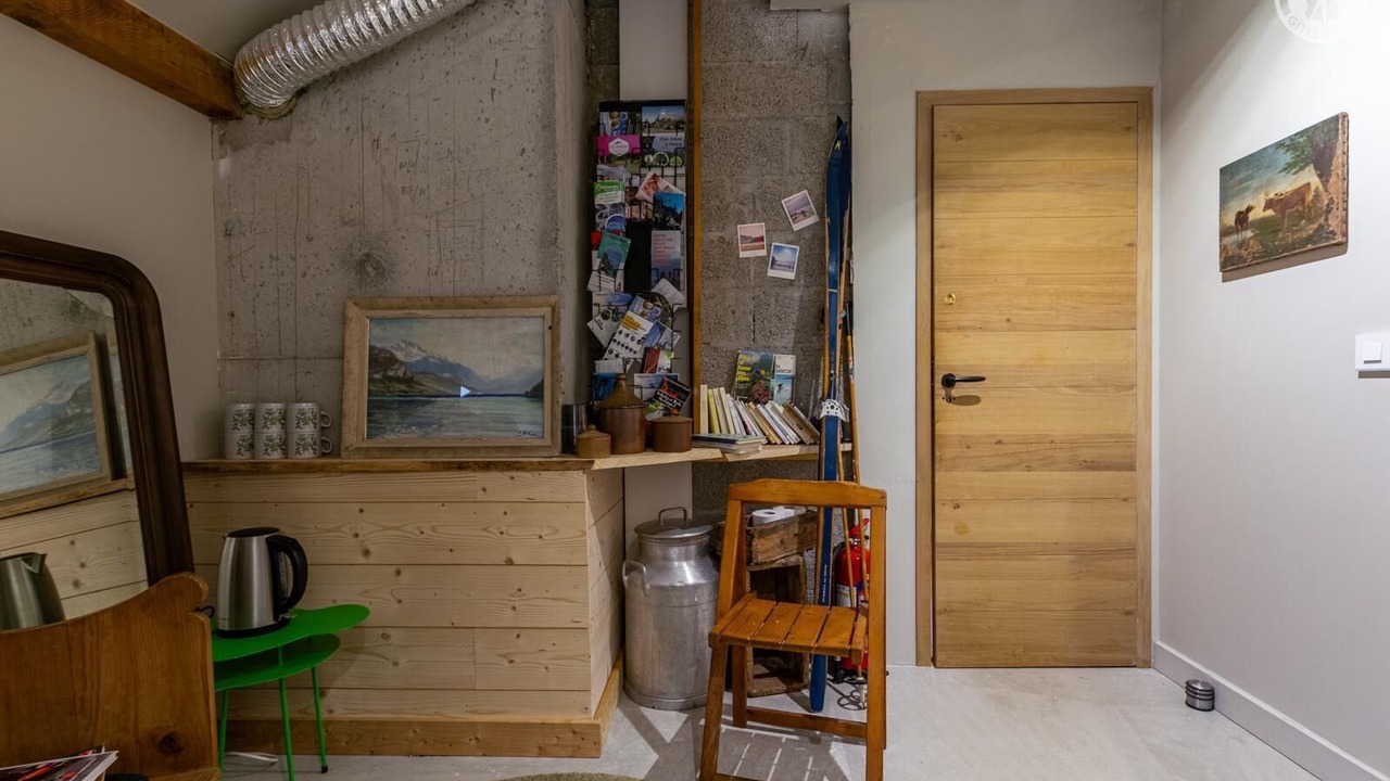 Photo of Others in Les Deserts