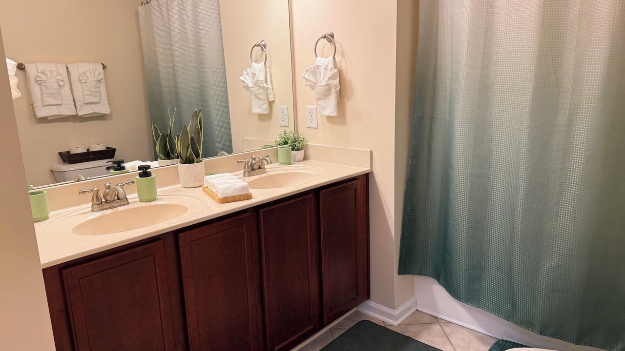 Photo of Bathroom in Winder