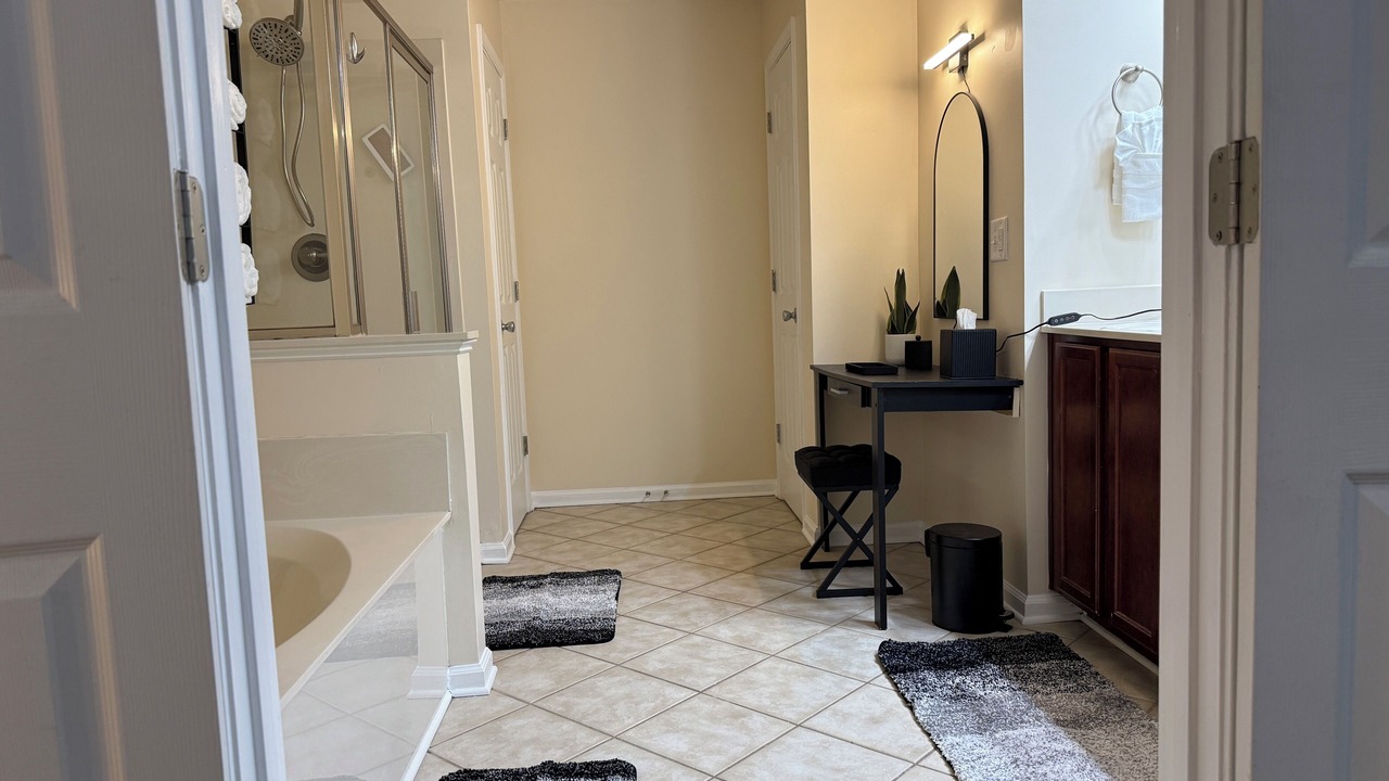 Photo of Bathroom in Winder