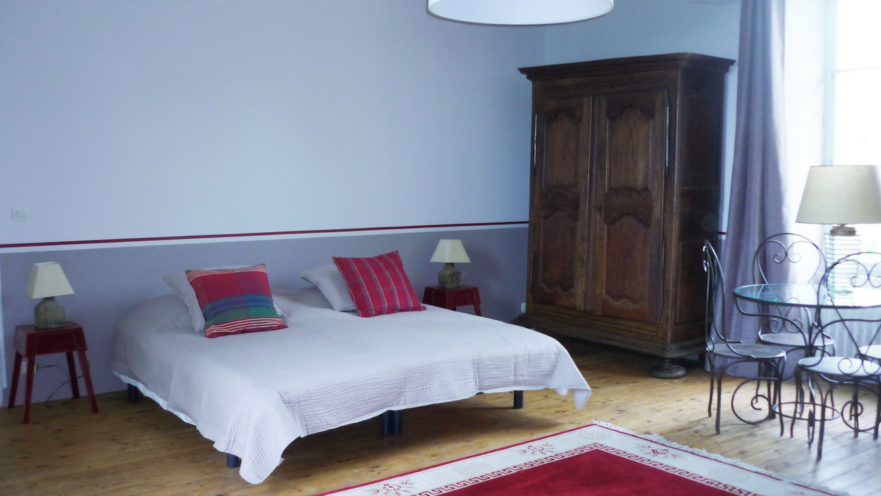 Photo of Bedroom in Saint-Lambert-sur-Dive