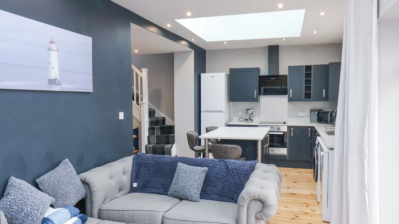 Photo of Livingroom in Cayton Bay