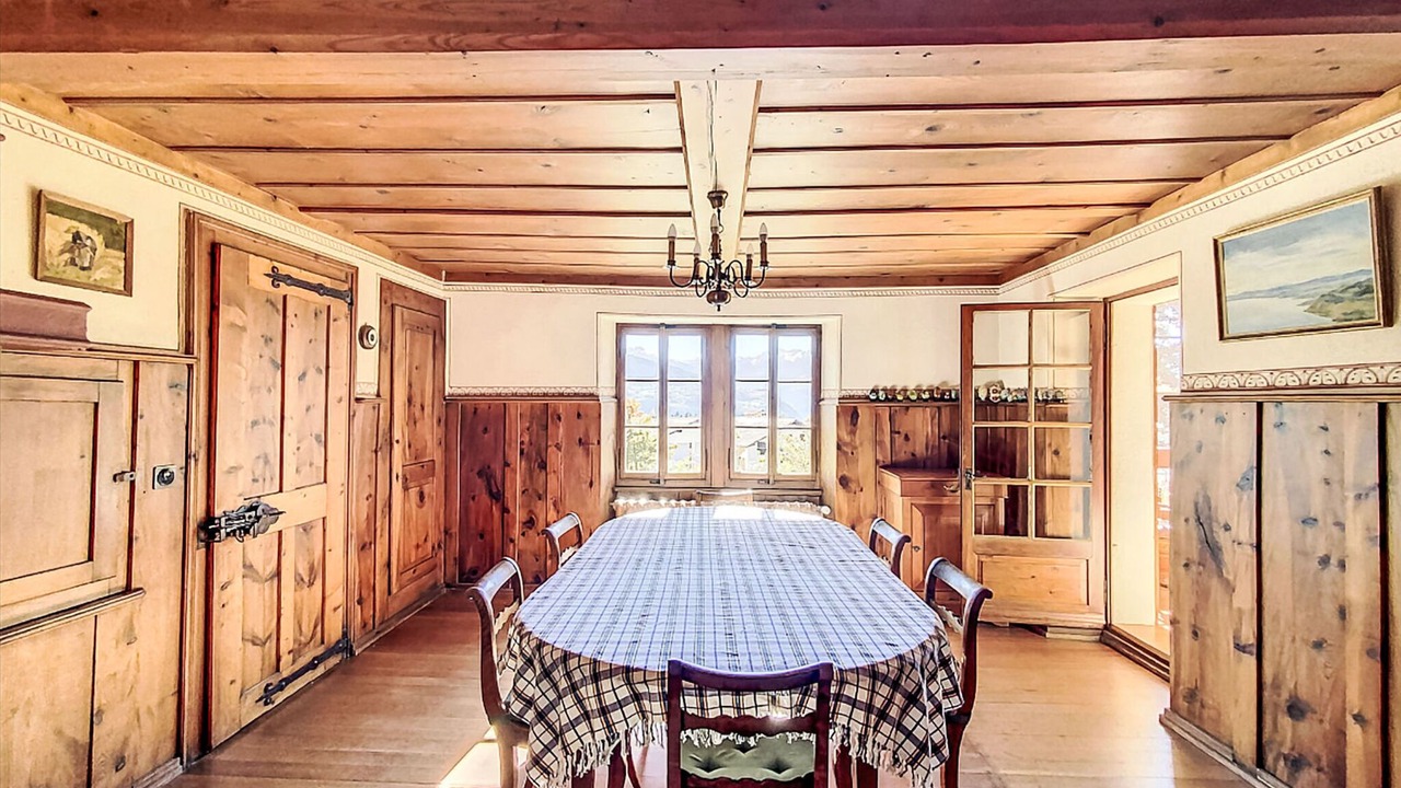 Photo of Bedroom in Lens
