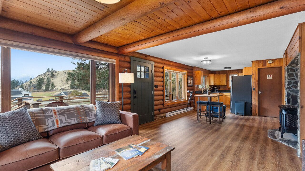 Photo of Livingroom in Grantsdale