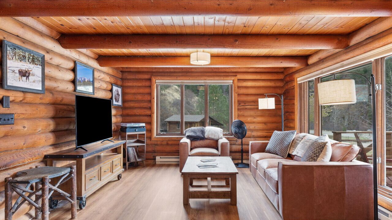 Photo of Livingroom in Grantsdale