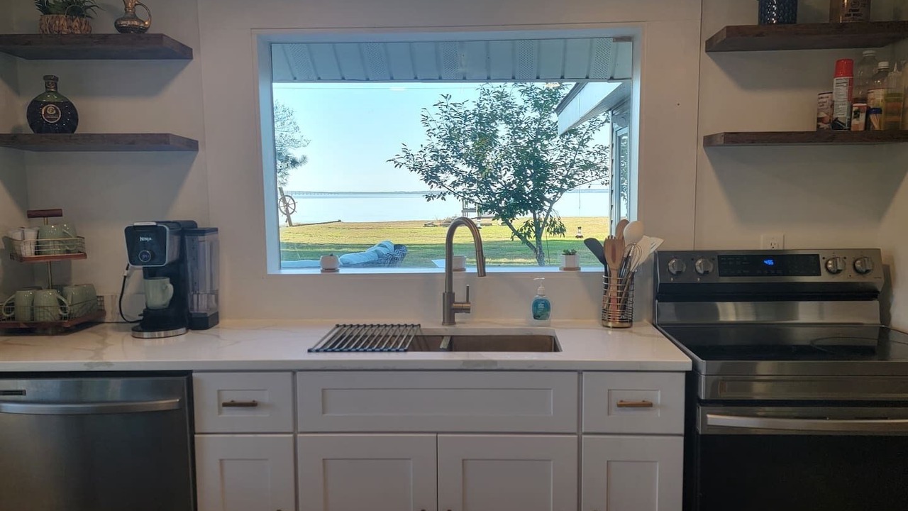 Photo of Kitchen in Roper