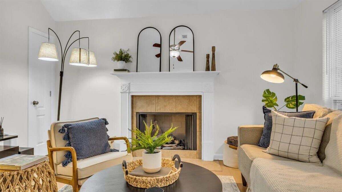 Photo of Livingroom in Pooler