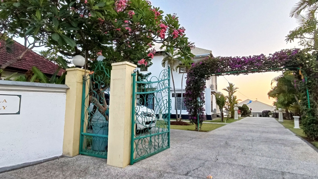 Photo of Outdoor in Umeanyar