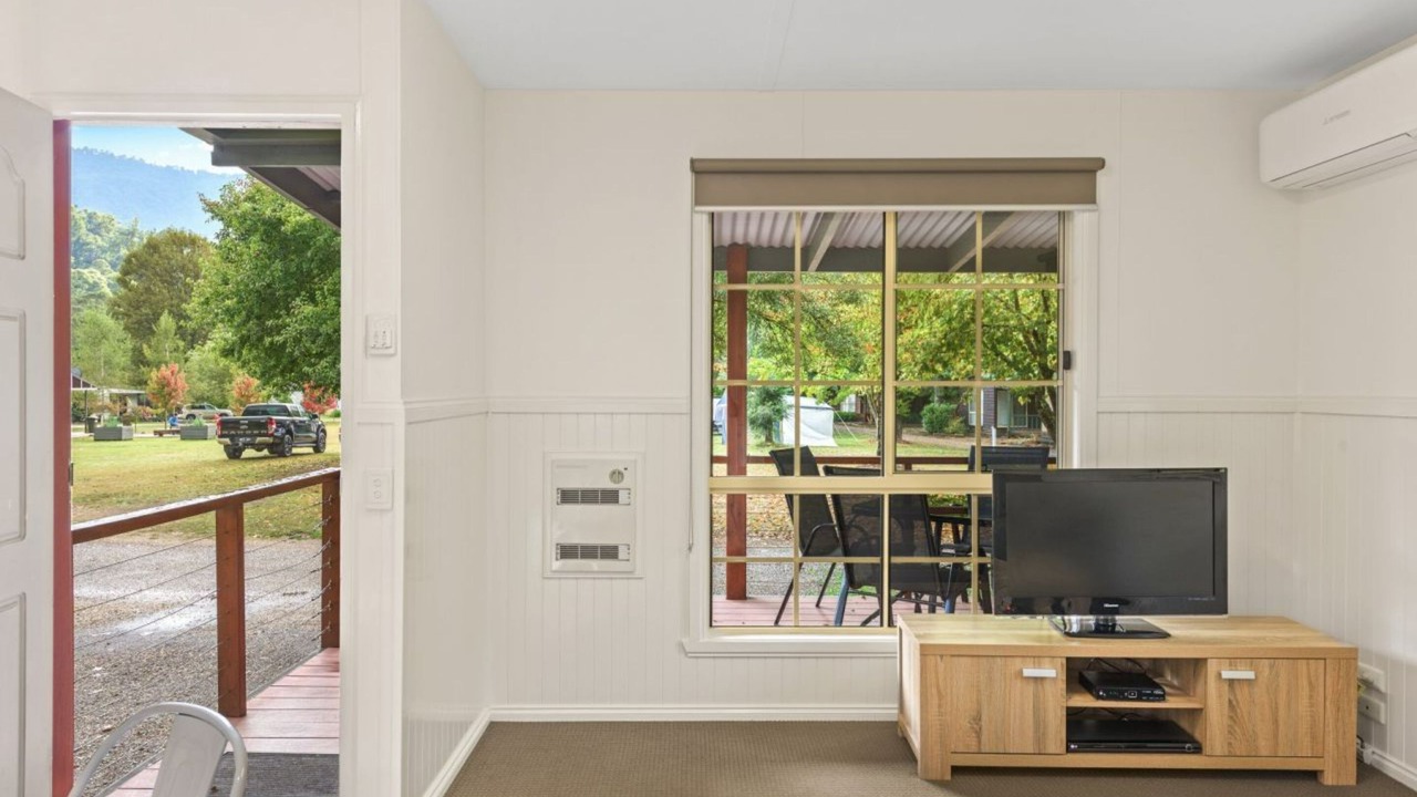 Photo of Livingroom in Freeburgh