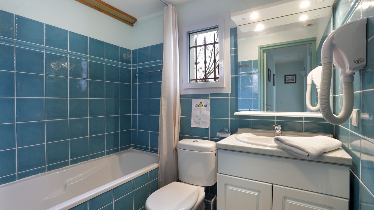 Photo of Bathroom in Tourrettes