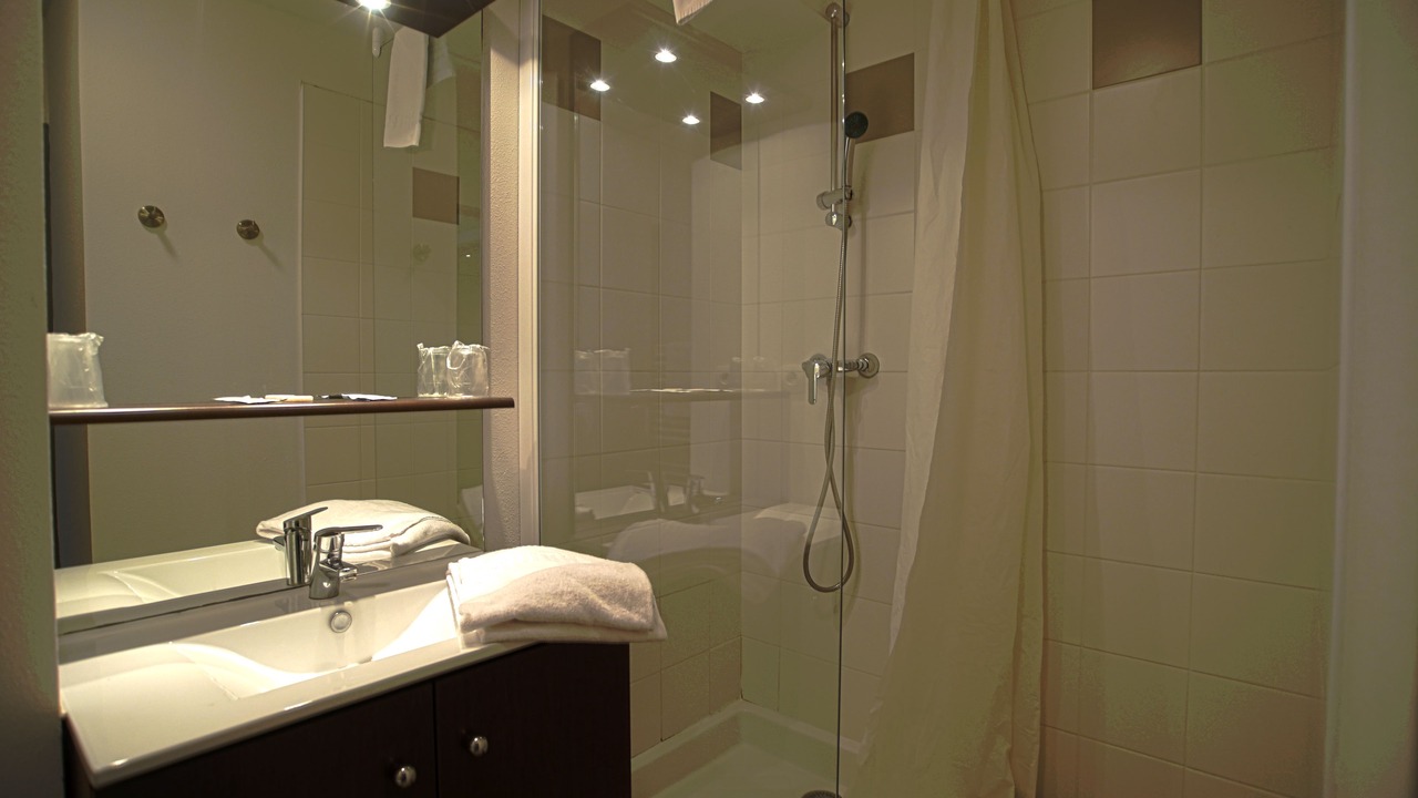 Photo of Bathroom in Montfavet