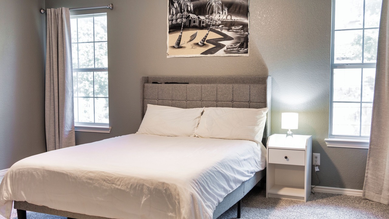 Photo of Bedroom in Valley Ranch