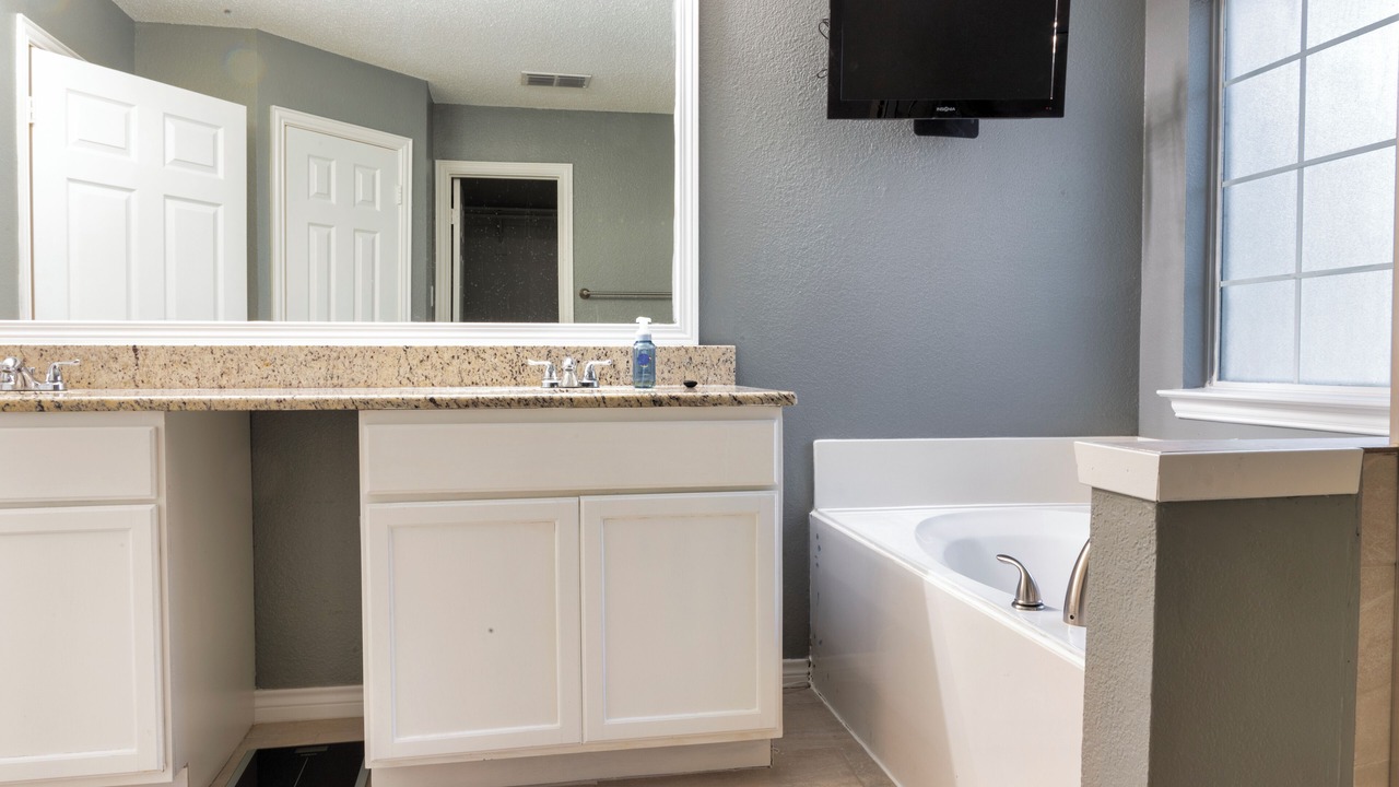 Photo of Bathroom in Valley Ranch