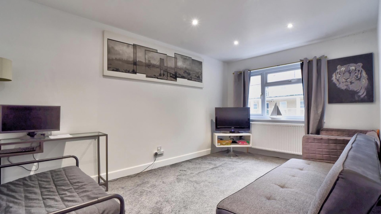 Photo of Livingroom in Heybridge